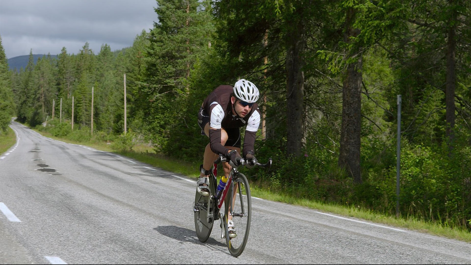 中国男篮世预赛力克约旦，胡金秋贡献全场最高分，中国男篮打约旦男篮
